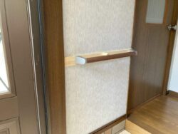 和歌山市　N様邸　トイレ建具表示錠交換・玄関手すり取り付け